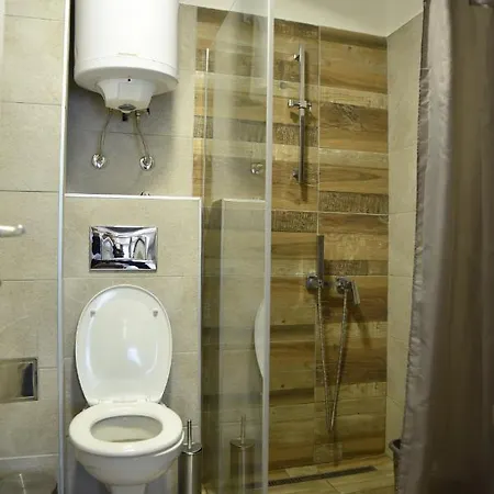 아파트 Milmari Premier 46 *