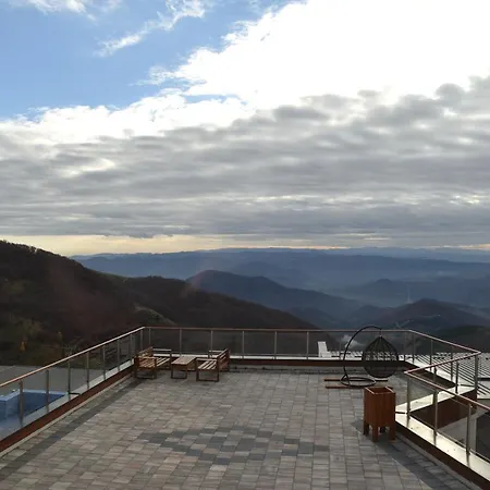 Milmari Premier 46 아파트 카파오닉