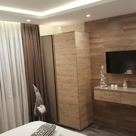 Milmari Premier 46 *