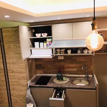 Milmari Premier 46 *