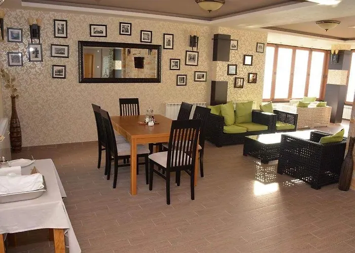 Milmari Premier 46 *